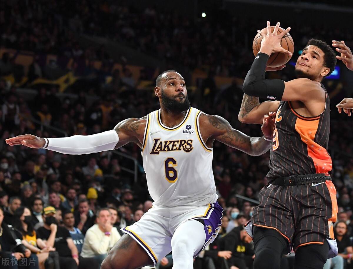 关于关键时刻本菲卡调整名单以备NBA总决赛，迎来里程碑环节打磨，气氛紧张，更衣室氛围转暖的信息